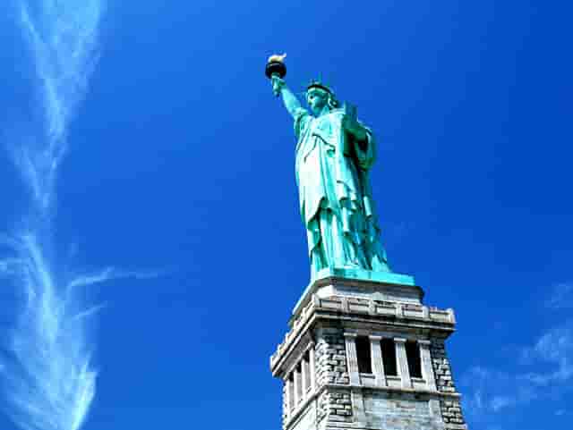 皮包的时尚搭配技巧